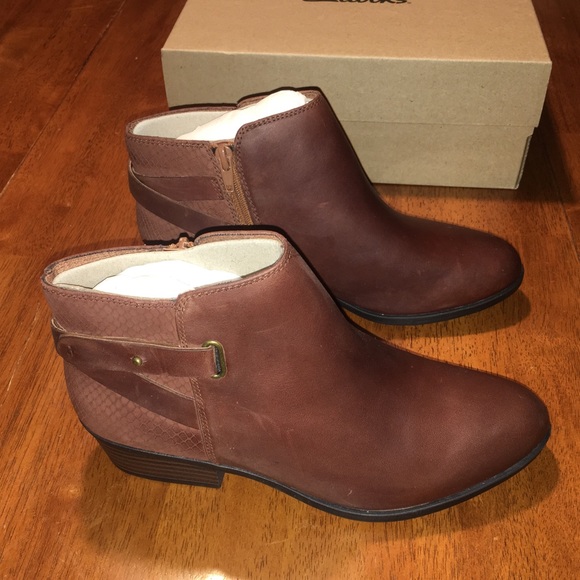 clarks women's addiy gladys fashion boot